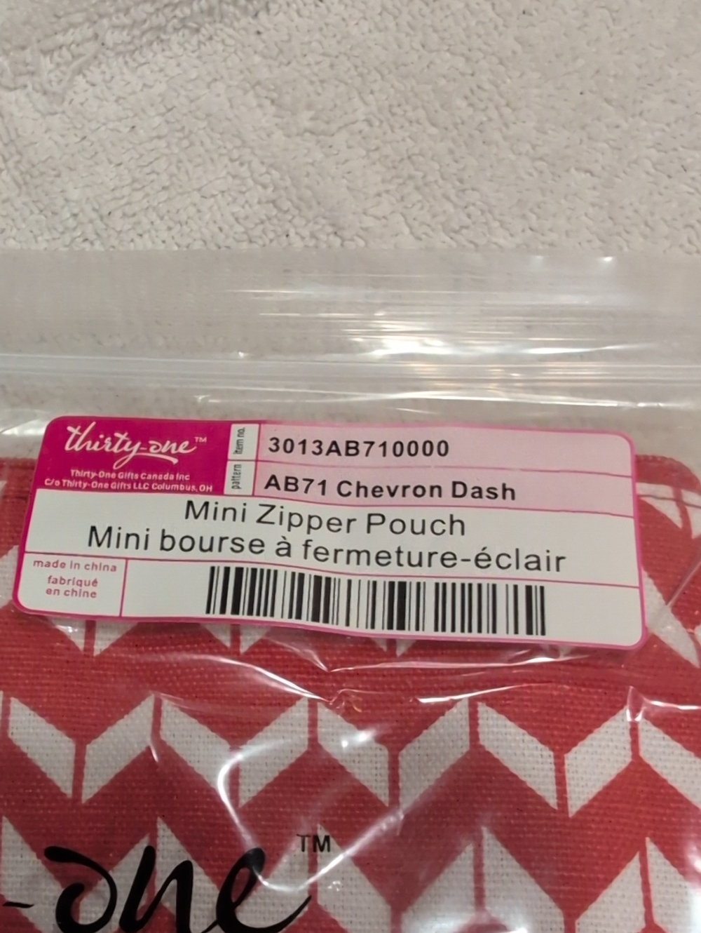 thirty-one Coral Chevron Mini Zipper Pouch